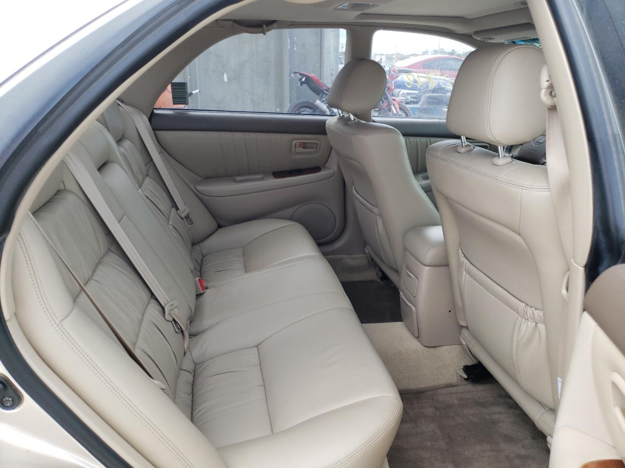 Photo 6 from auction – 2000 LEXUS ES 300 with VIN JT8BF28G1Y0246621