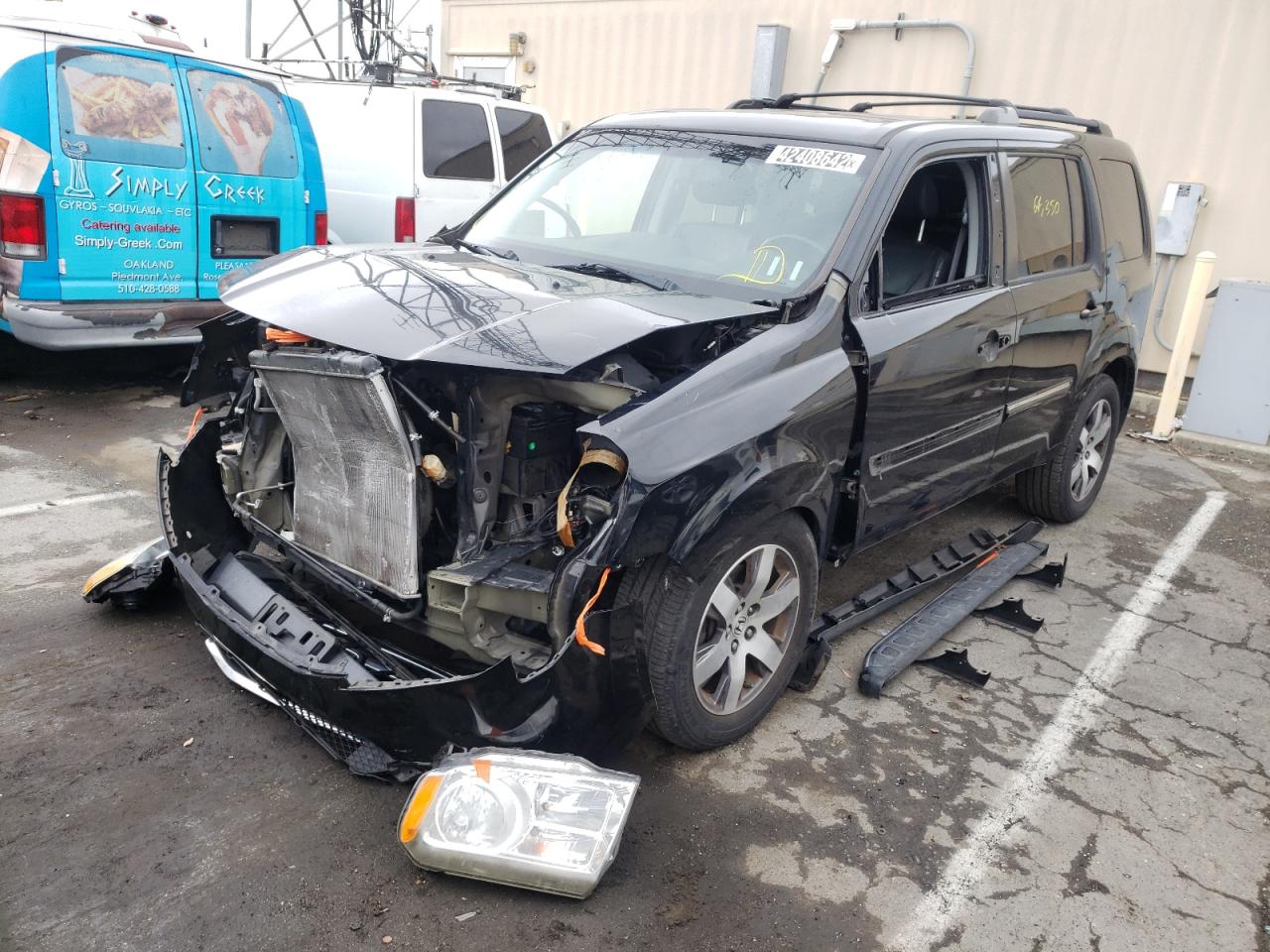 Photo 2 from auction – 2012 HONDA PILOT TOUR with VIN 5FNYF4H9XCB065617