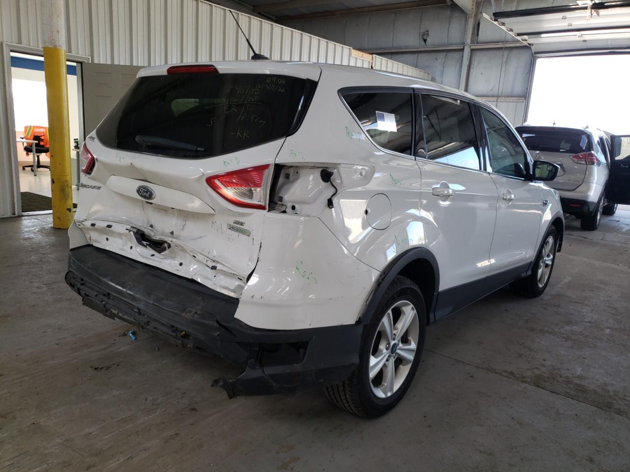 Photo 4 from auction – 2015 FORD ESCAPE SE with VIN 1FMCU0GX5FUB18045