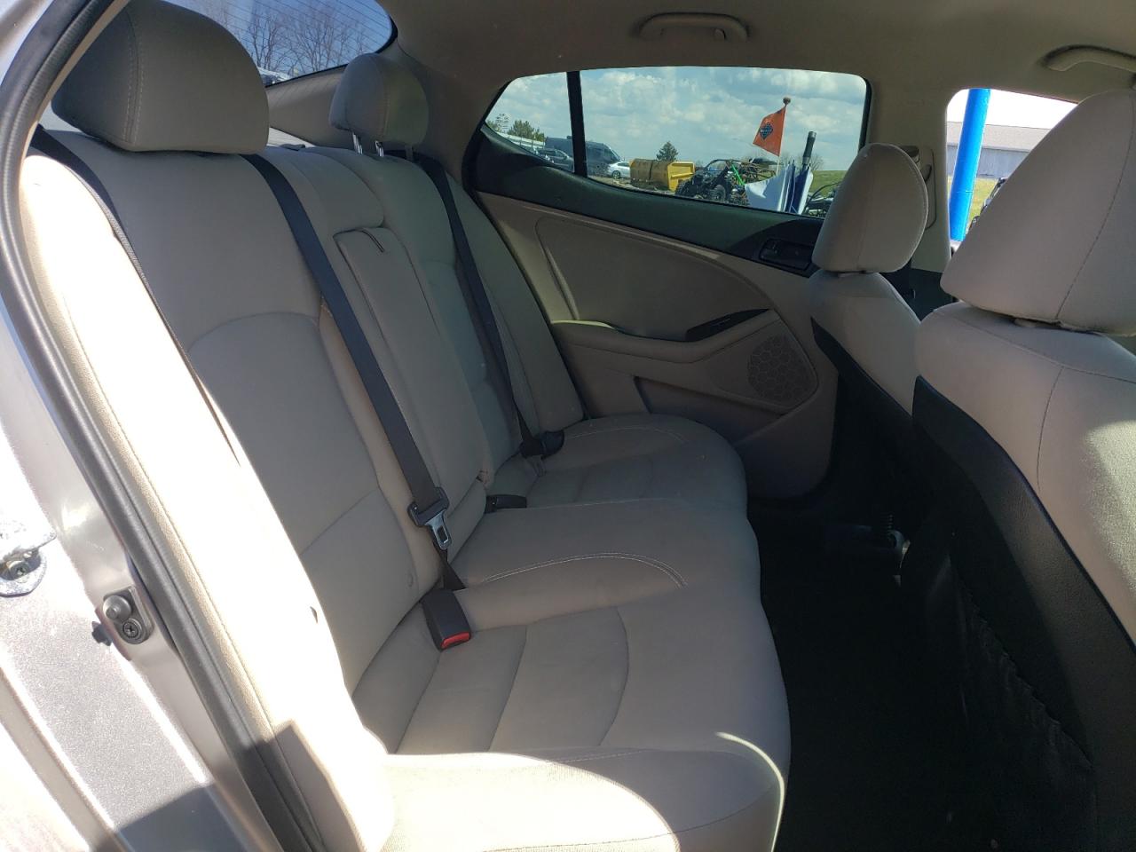Photo 6 from auction – 2015 KIA OPTIMA LX with VIN 5XXGM4A73FG356293