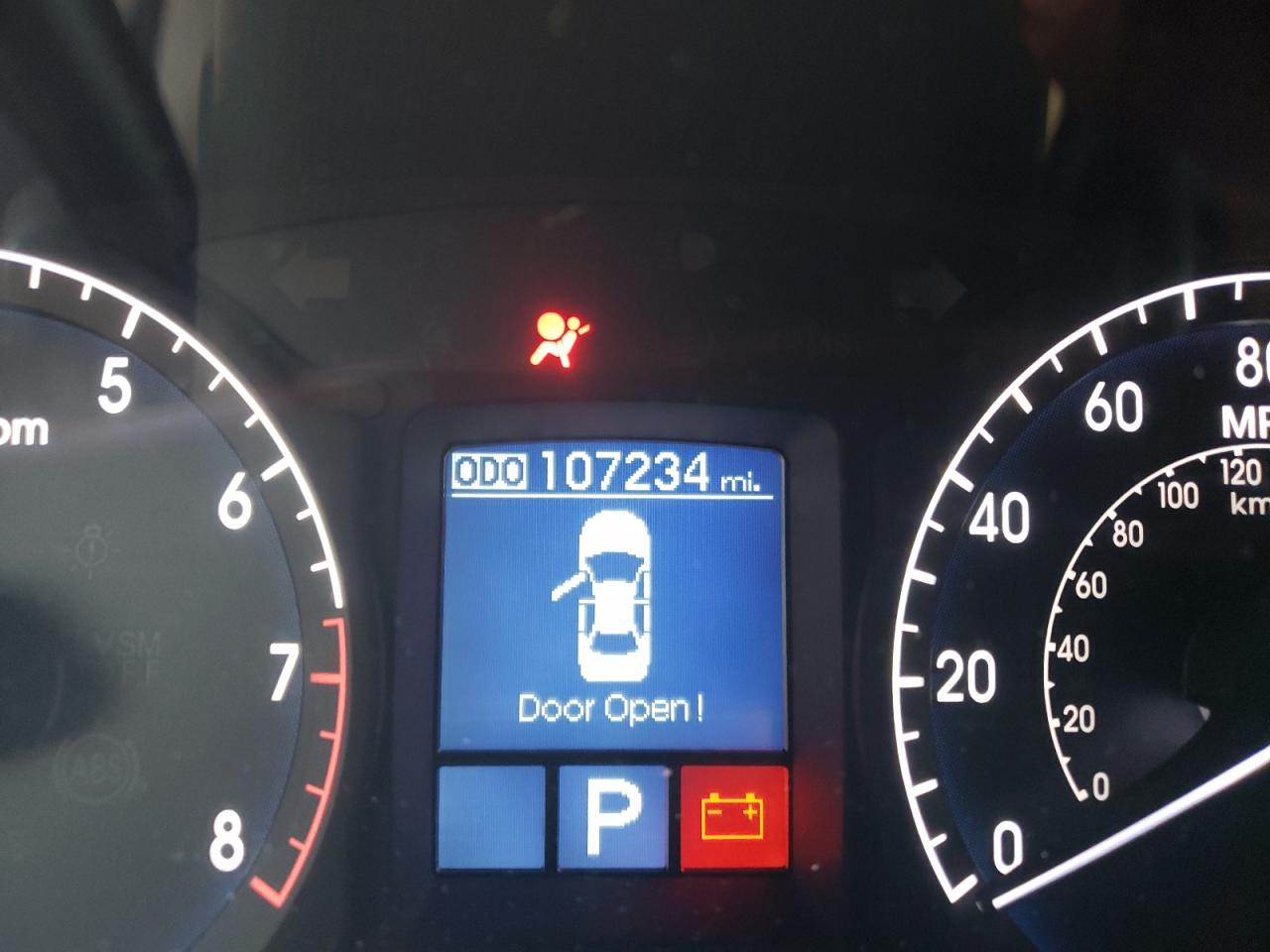 Photo 8 from auction – 2012 HYUNDAI GENESIS 3. with VIN KMHGC4DD0CU158227
