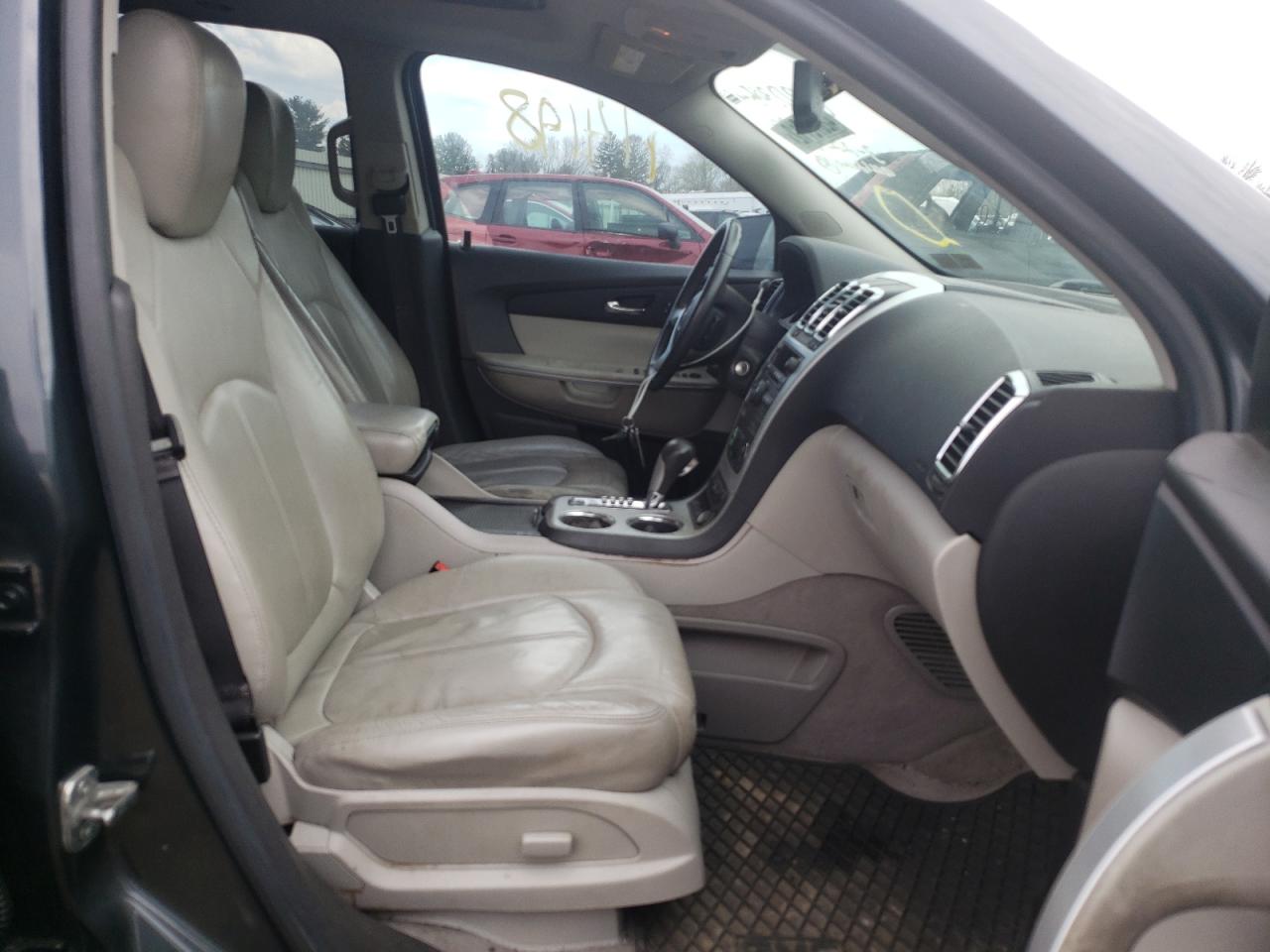 Photo 5 from auction – 2011 GMC ACADIA SLT with VIN 1GKKVRED1BJ146810