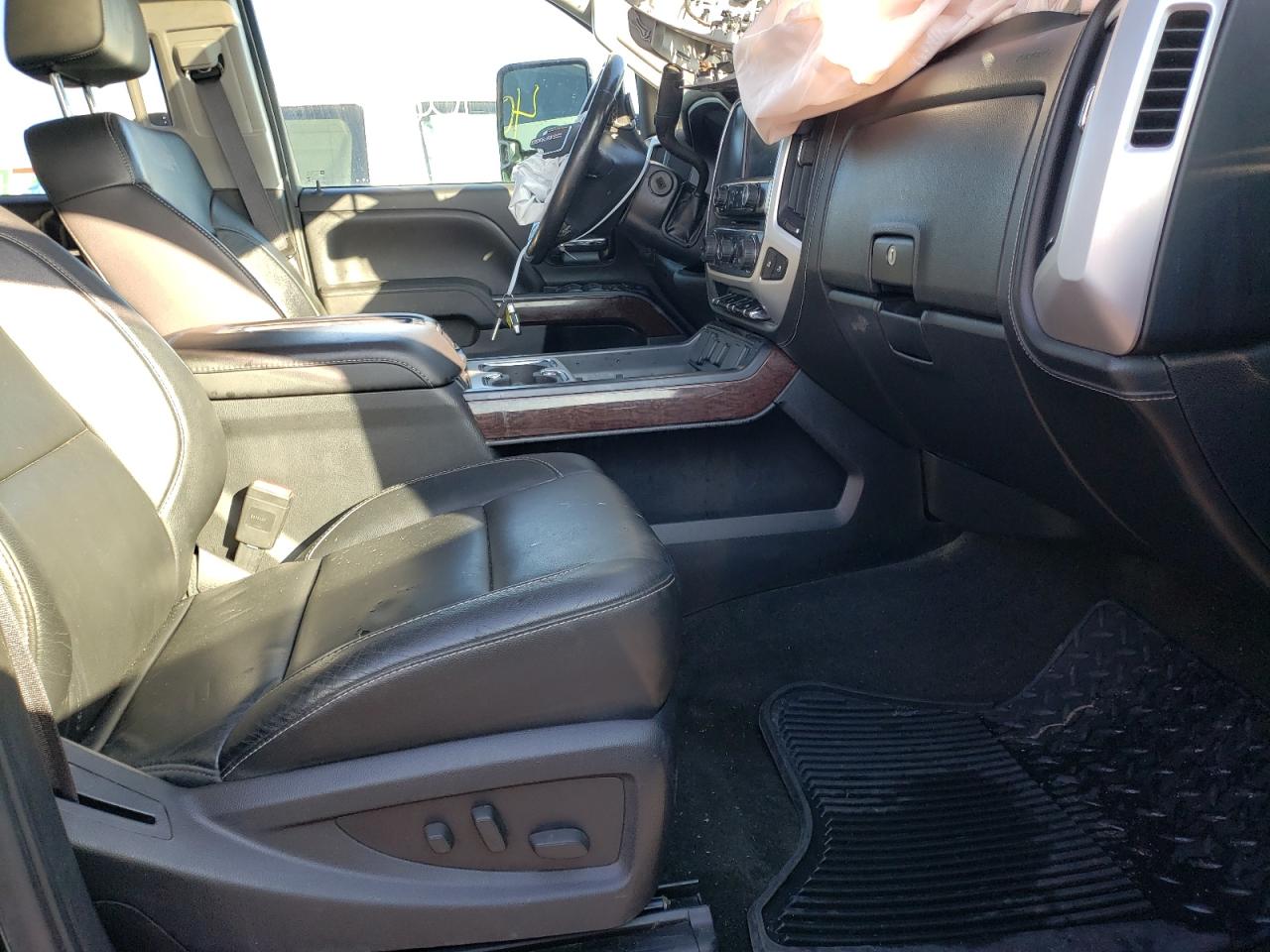 Photo 5 from auction – 2015 GMC SIERRA K25 with VIN 1GT12ZE8XFF504322