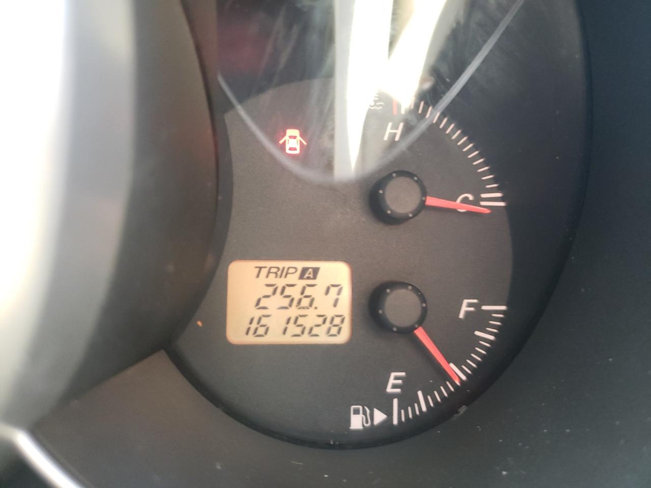 Photo 8 from auction – 2004 MAZDA MAZDA3 with VIN JM1BK32F341113317