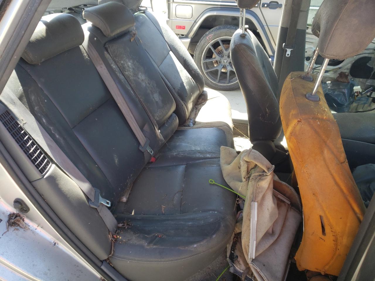Photo 6 from auction – 2005 TOYOTA PRIUS with VIN JTDKB20U757045257