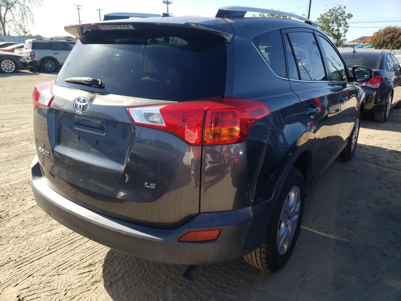 Photo 4 from auction – 2013 TOYOTA RAV4 LE with VIN JTMZFREV1DD013238