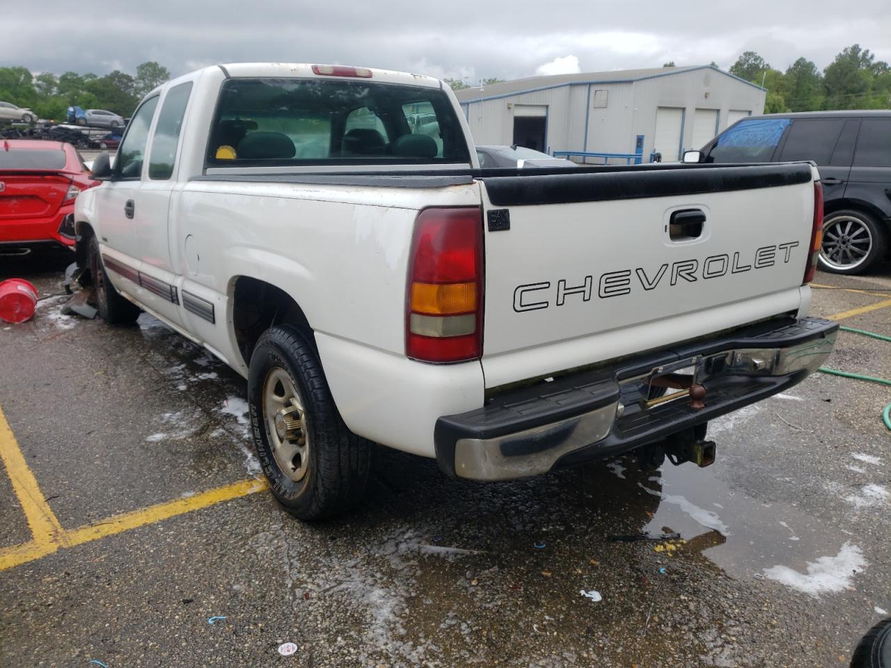 Photo 3 from auction – 2000 CHEVROLET SILVERADO with VIN 2GCEC19V1Y1386901