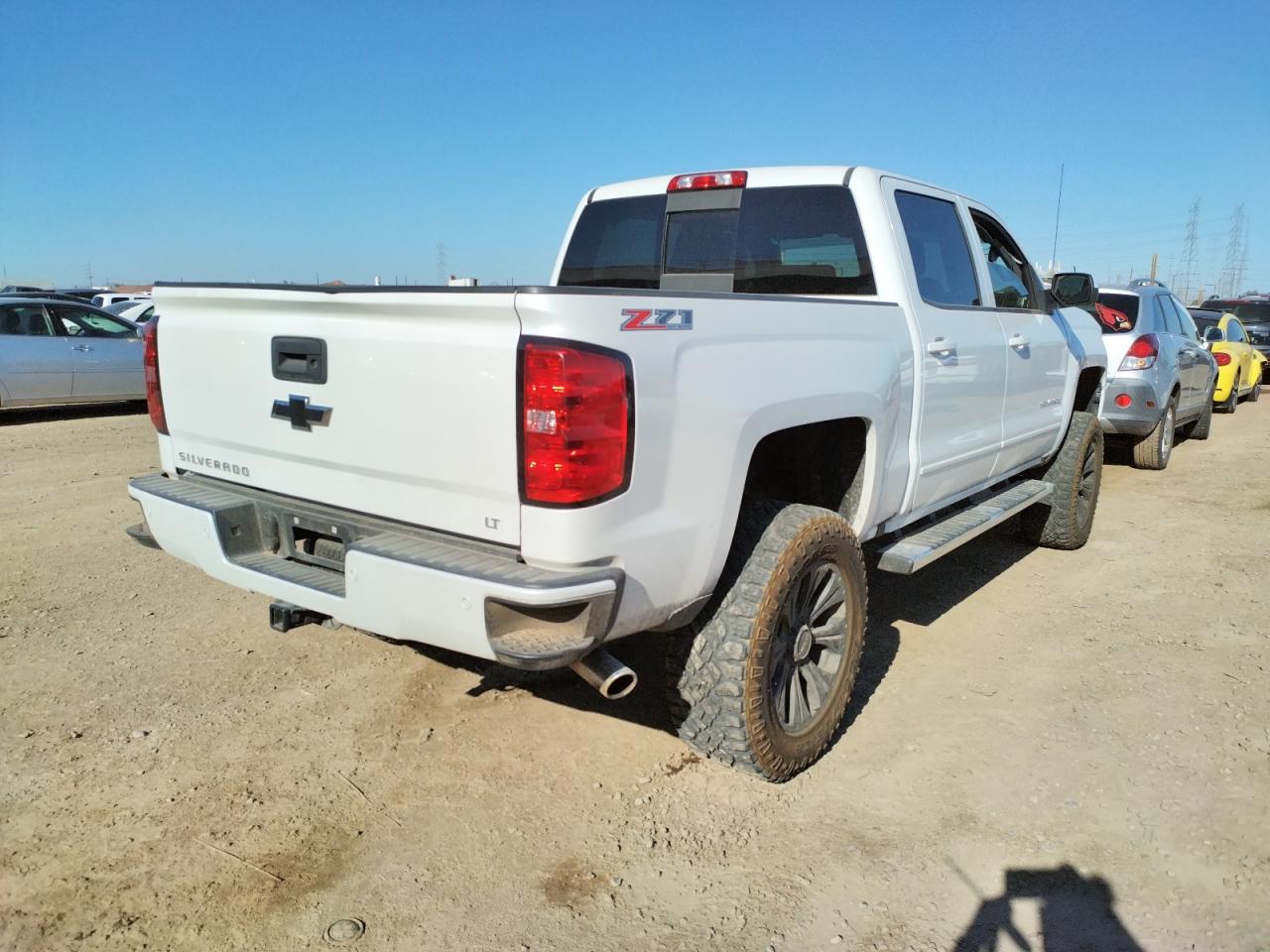 Photo 4 from auction – 2017 CHEVROLET SILVERADO with VIN 3GCUKREC1HG199747