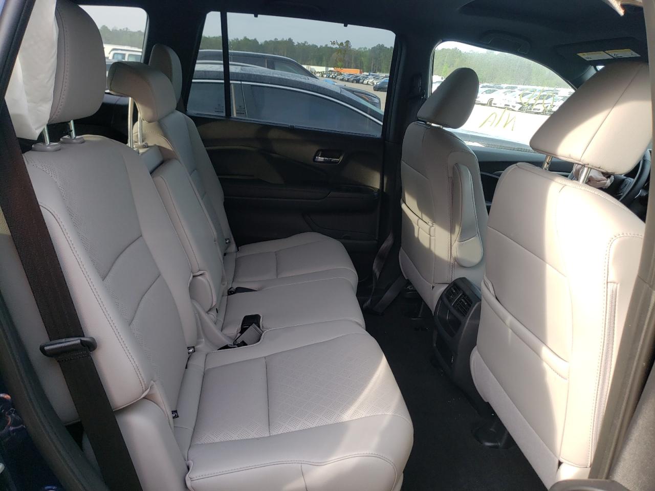 Photo 6 from auction – 2019 HONDA PASSPORT E with VIN 5FNYF8H57KB010254
