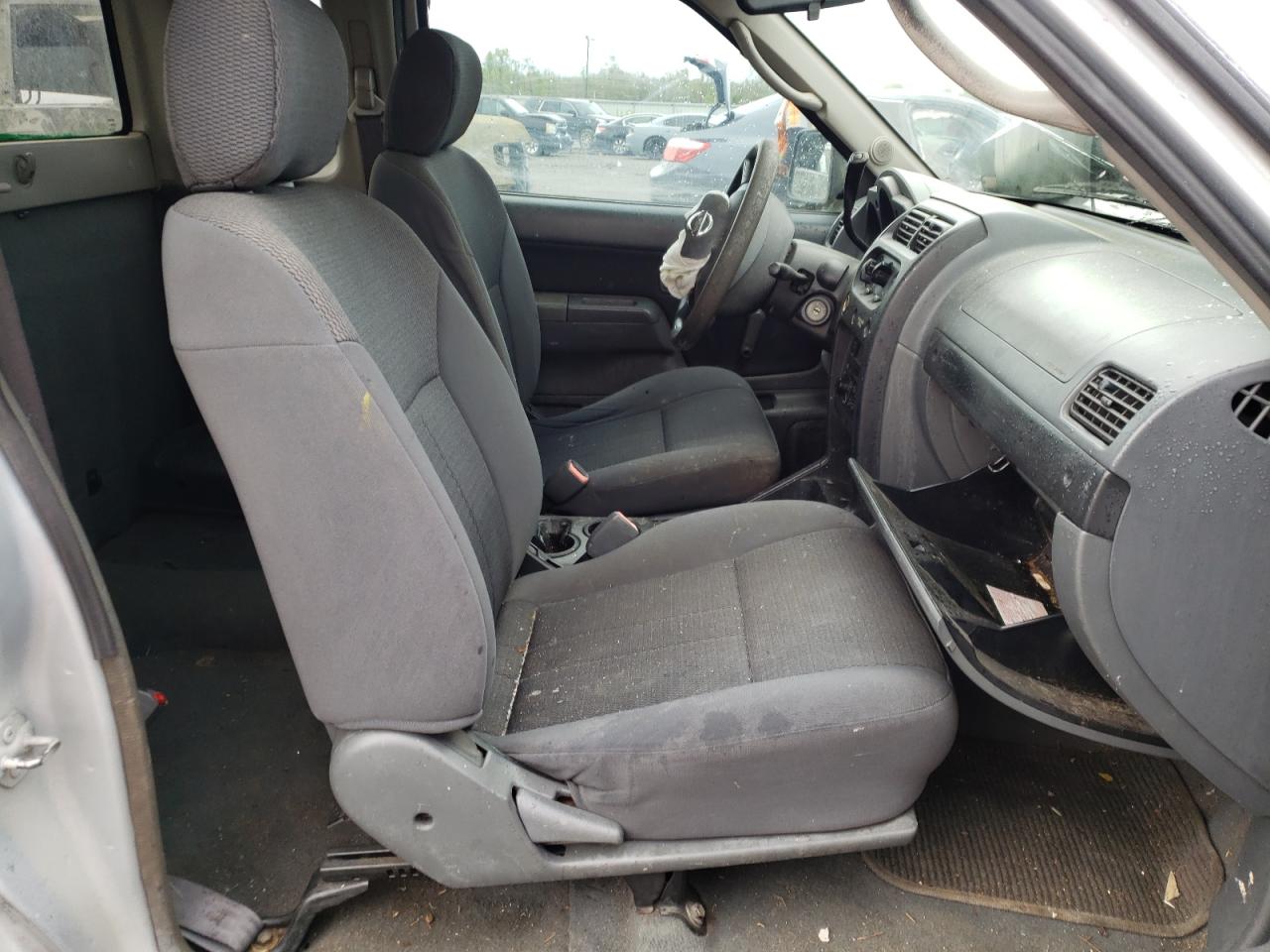 Photo 5 from auction – 2002 NISSAN FRONTIER with VIN 1N6DD26S22C339433