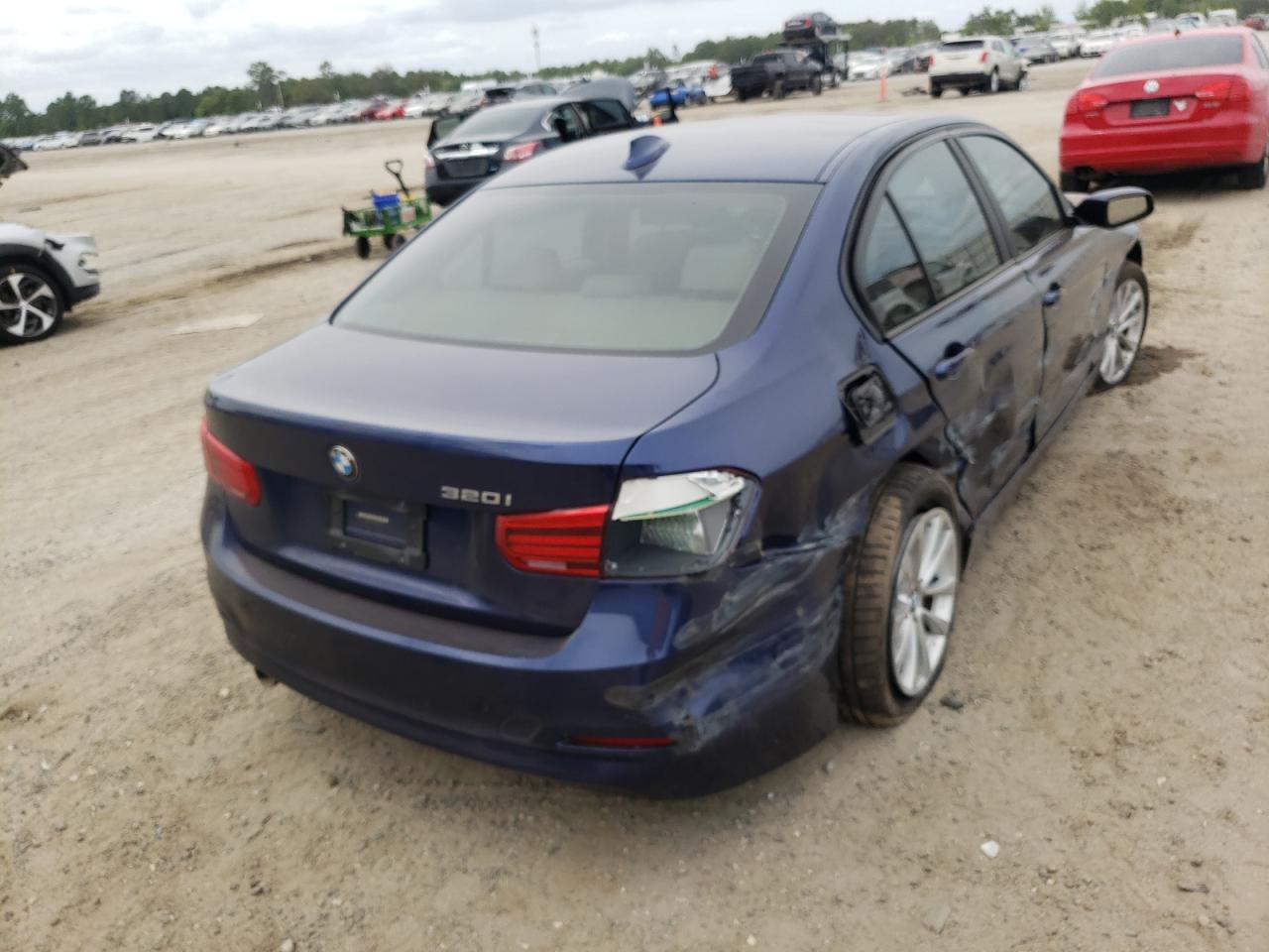 Фото 4 с аукциона – 2016 BMW 320 I с VIN WBA8E1G56GNT34734