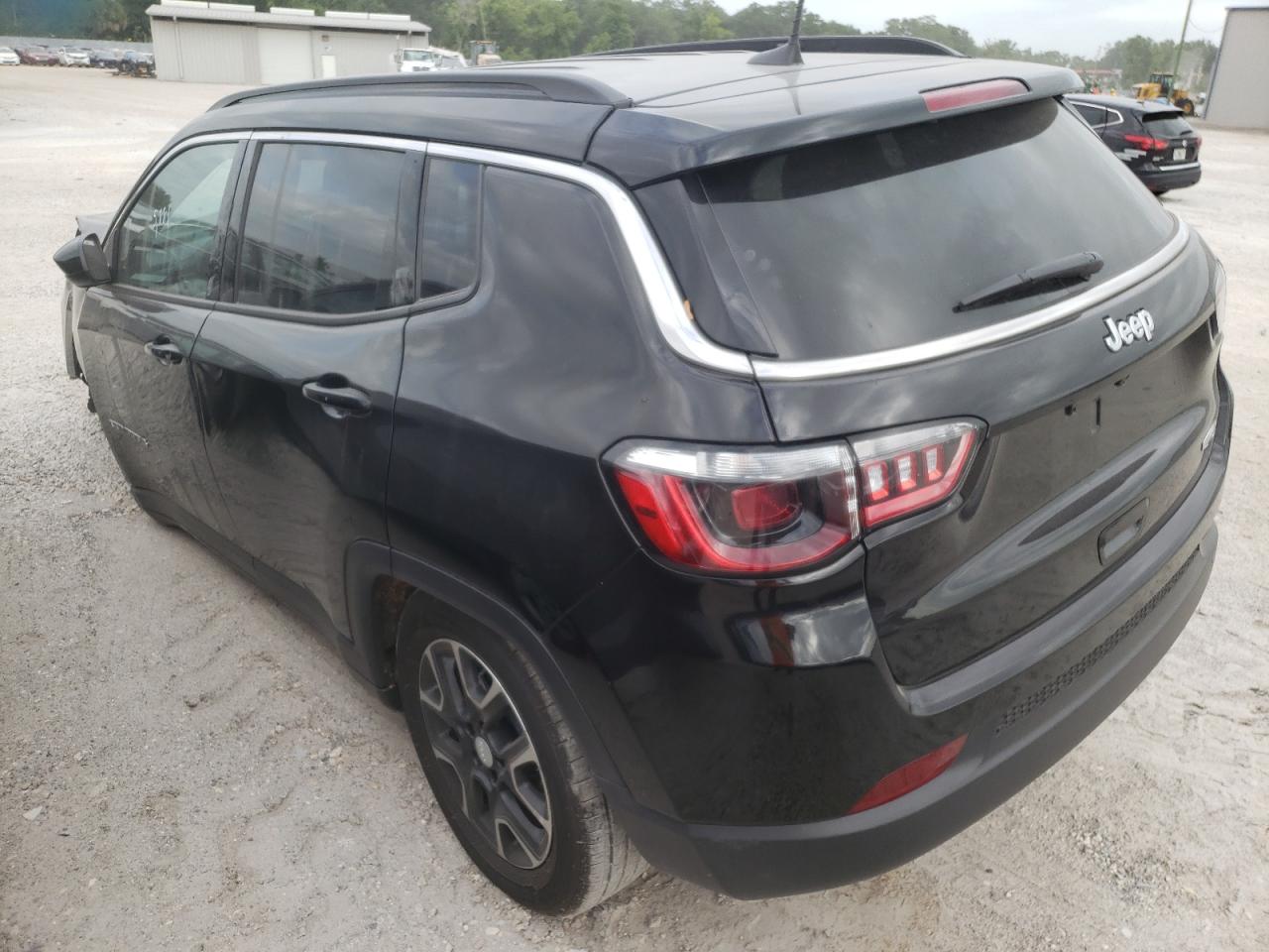 Photo 3 from auction – 2022 JEEP COMPASS LA with VIN 3C4NJCBB0NT119521