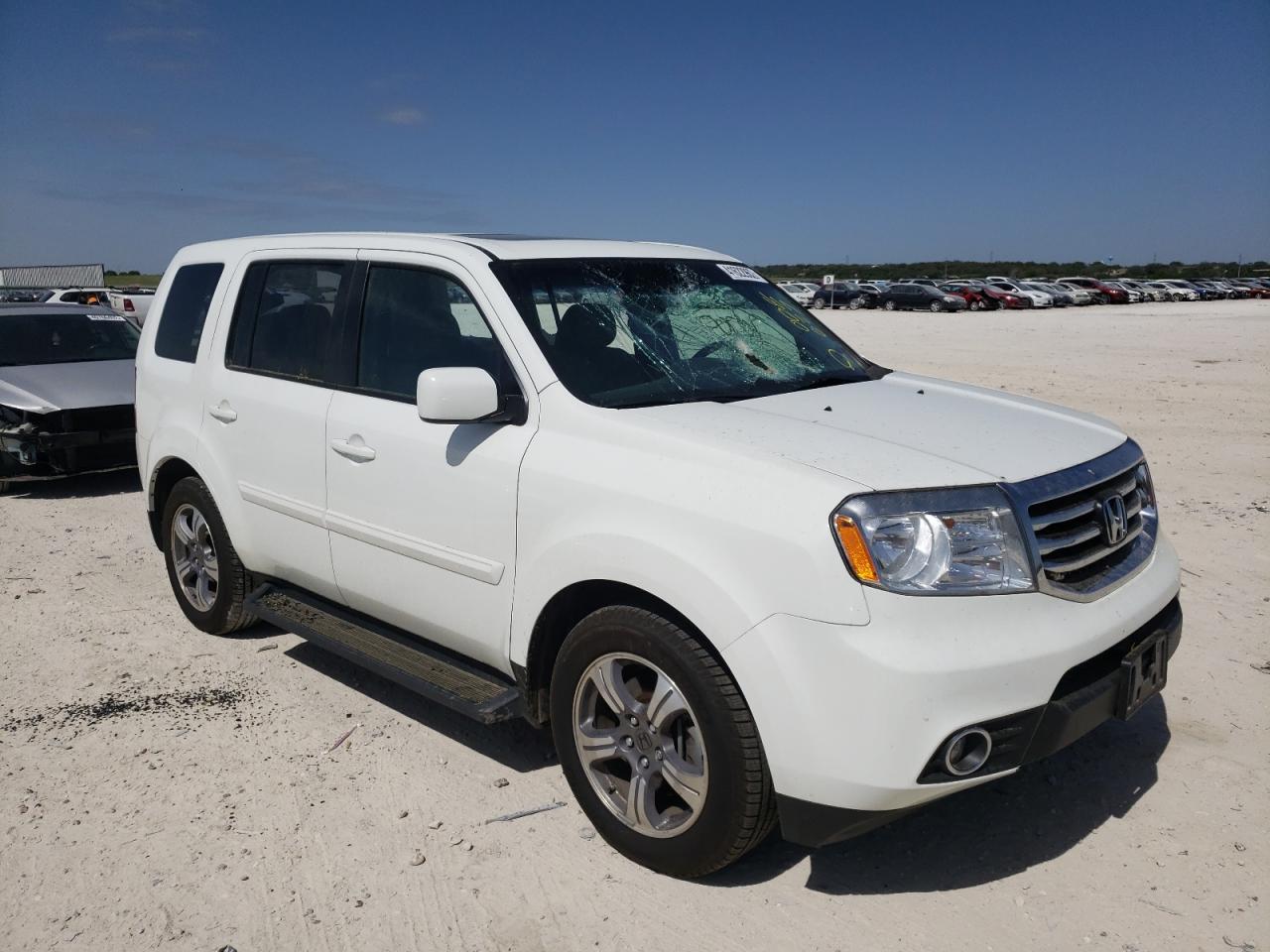 HONDA PILOT SE 2015 with VIN 5FNYF4H31FB008027 - Photo from auction