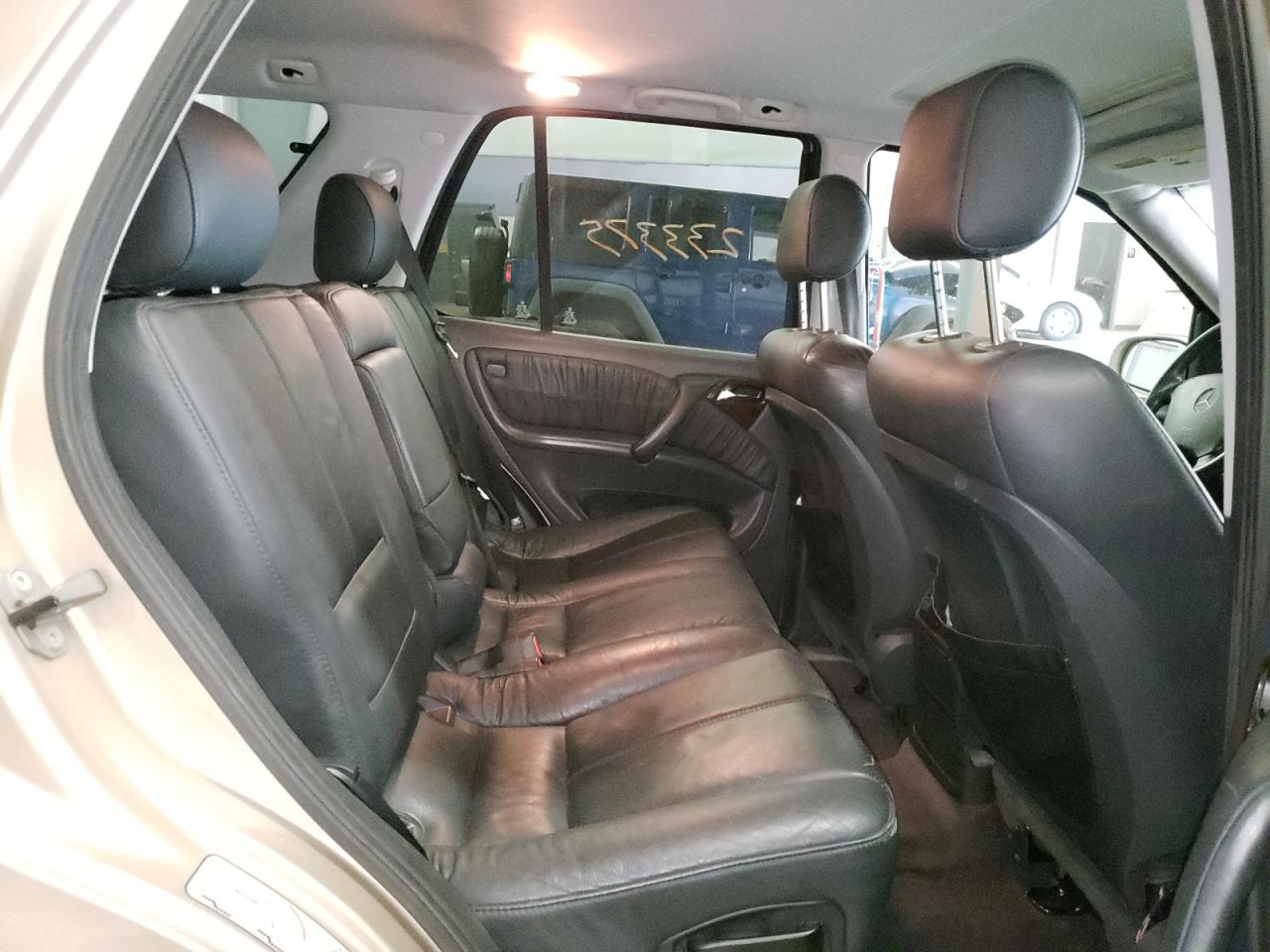 Photo 6 from auction – 2003 MERCEDES-BENZ ML 320 with VIN 4JGAB54EX3A372781
