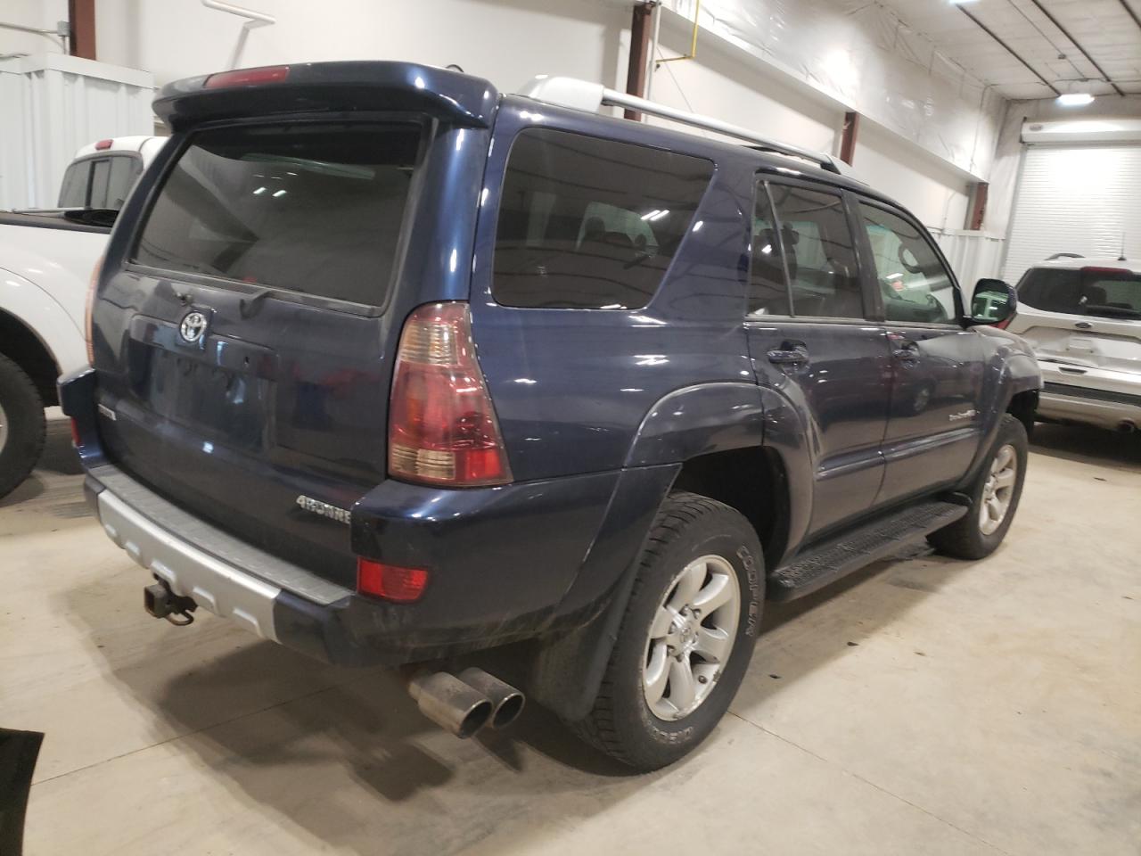 Photo 4 from auction – 2004 TOYOTA 4RUNNER SR with VIN JTEBU14R348025814