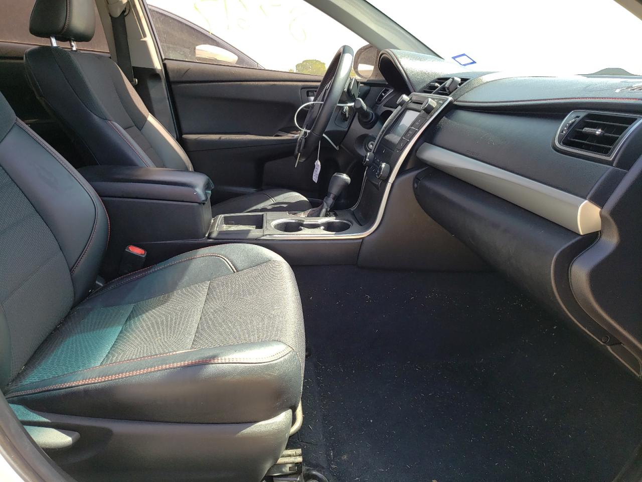 Photo 5 from auction – 2016 TOYOTA CAMRY LE with VIN 4T1BF1FK3GU543685