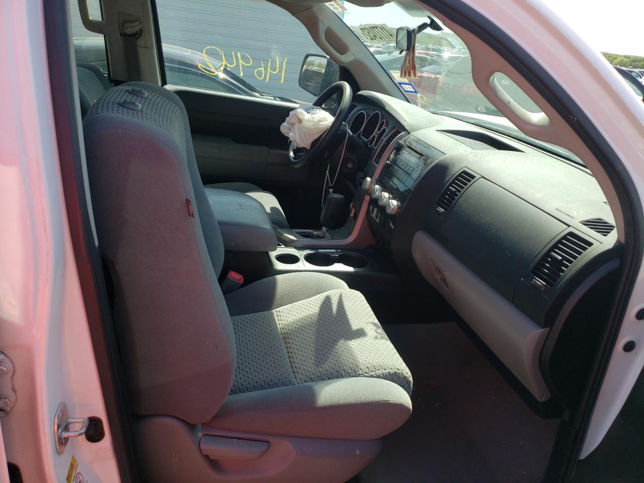 Photo 5 from auction – 2011 TOYOTA TUNDRA DOU with VIN 5TFRM5F19BX036093