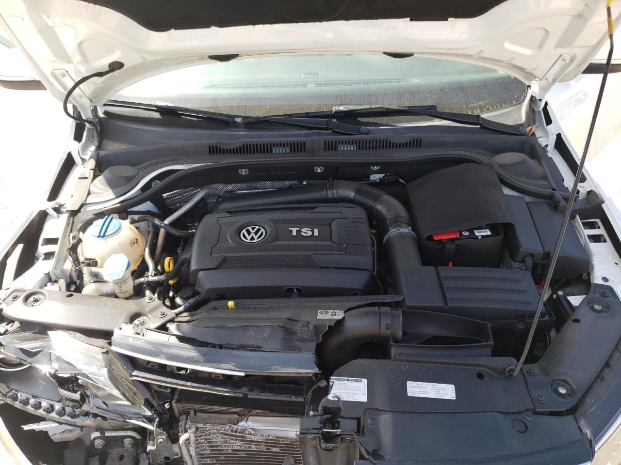 Photo 7 from auction – 2016 VOLKSWAGEN JETTA SEL with VIN 3VWL07AJ9GM334741