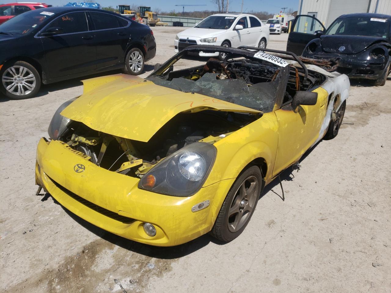 Photo 2 from auction – 2001 TOYOTA MR2 SPYDER with VIN JTDFR320410024155