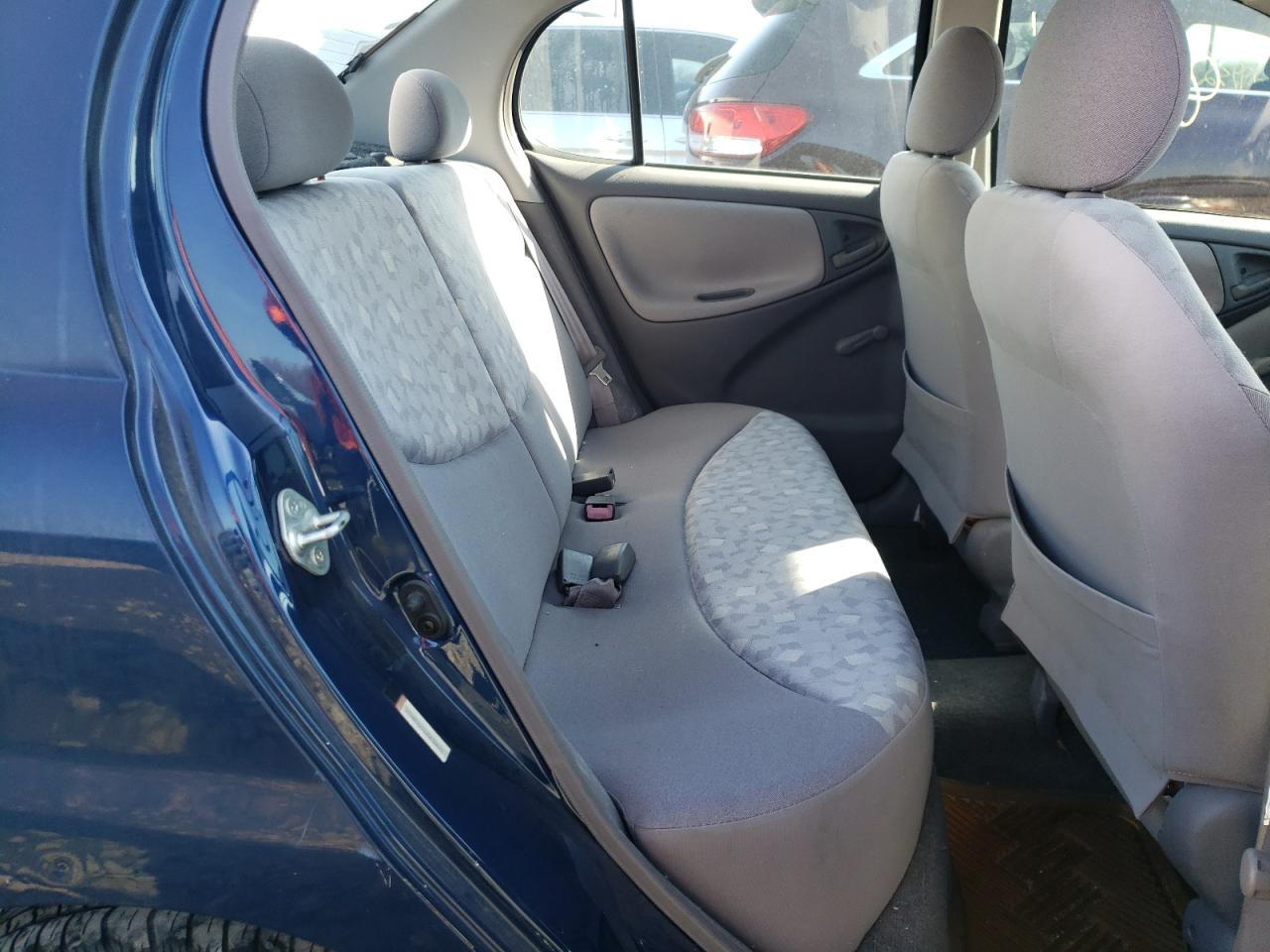Photo 6 from auction – 2002 TOYOTA ECHO with VIN JTDBT123125030076
