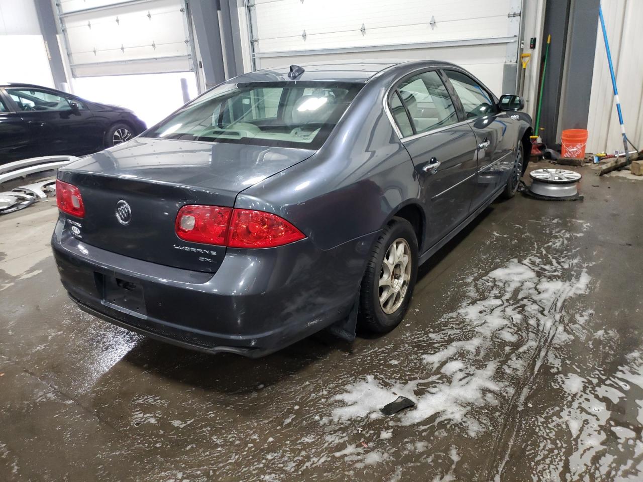Photo 4 from auction – 2010 BUICK LUCERNE CX with VIN 1G4HC5E17AU101275