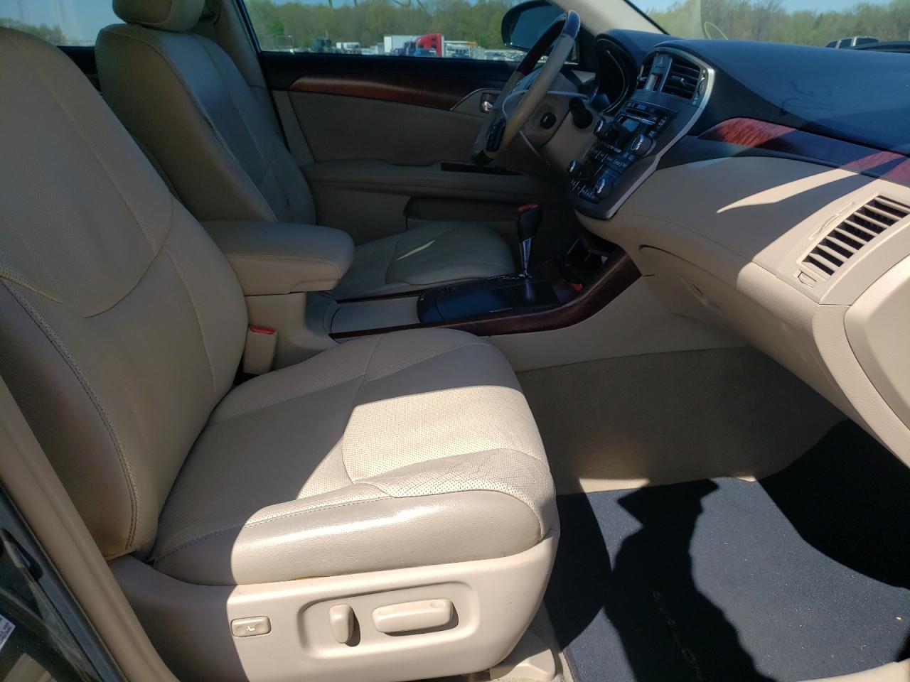 Photo 5 from auction – 2011 TOYOTA AVALON BAS with VIN 4T1BK3DB7BU376069