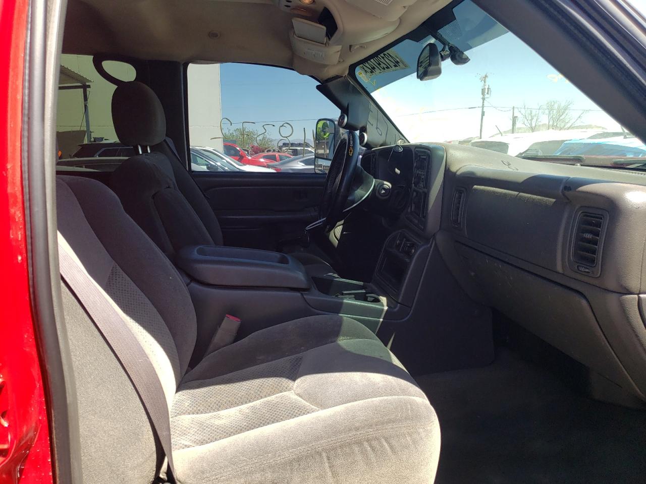 Photo 5 from auction – 2006 CHEVROLET SILVERADO with VIN 1GCHK23216F107148