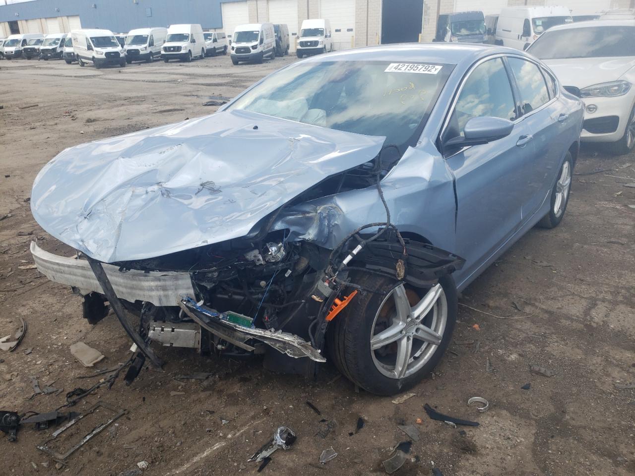 Photo 2 from auction – 2015 CHRYSLER 200 LIMITE with VIN 1C3CCCAB5FN708315