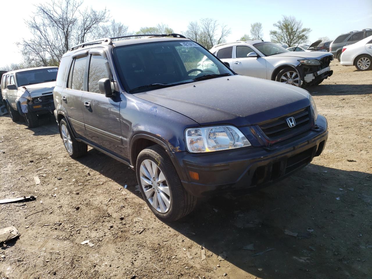 HONDA CR-V 1999 with VIN JHLRD1842XC063699 - Photo from auction