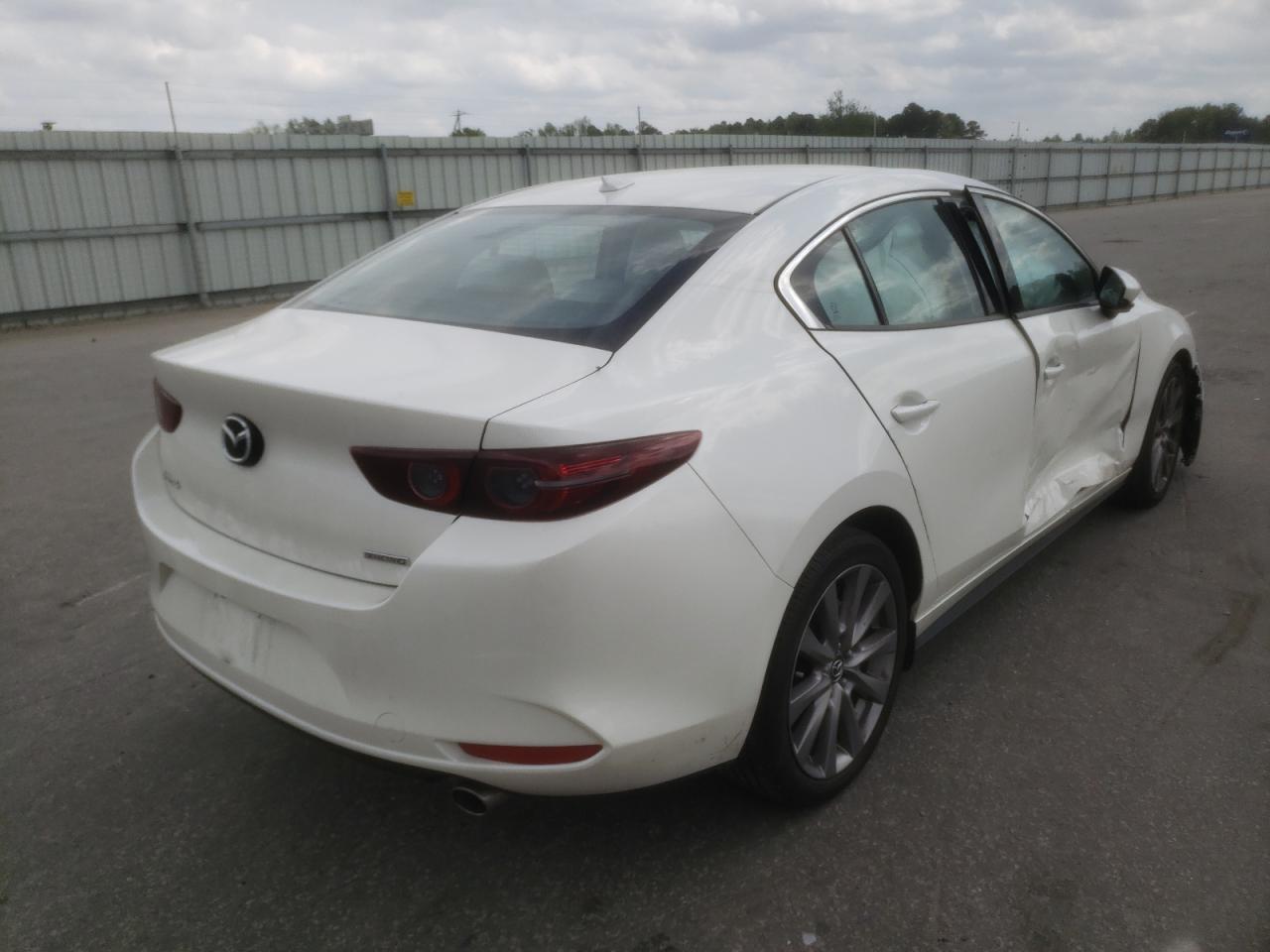 Photo 17 from auction – 2019 MAZDA 3 PREFERRE with VIN JM1BPACM9K1101754