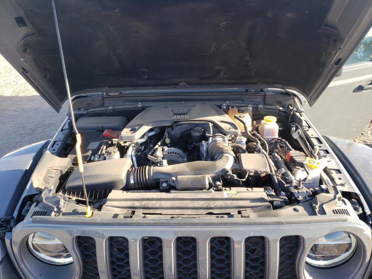 Photo 7 from auction – 2020 JEEP GLADIATOR with VIN 1C6JJTBGXLL196553