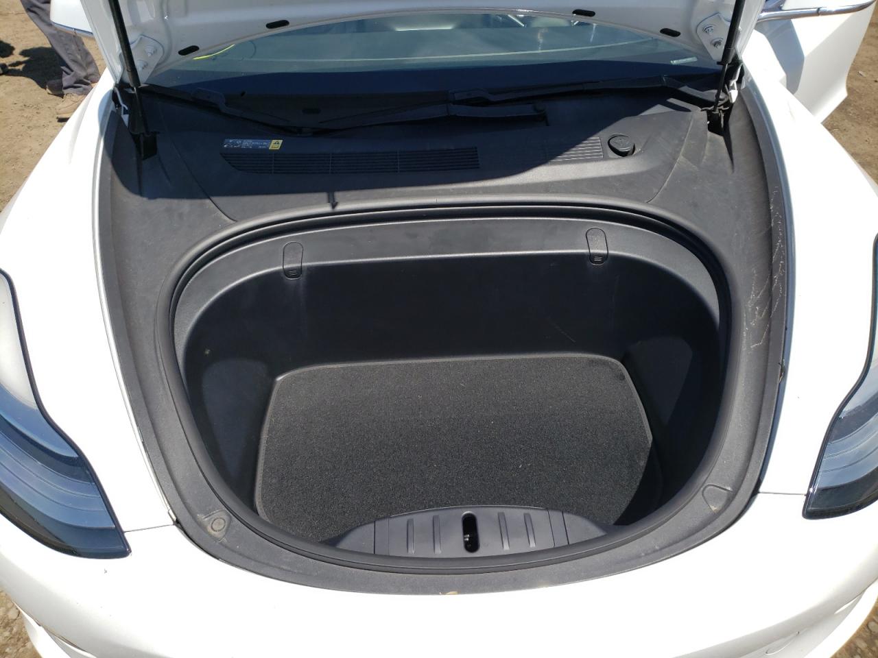 Photo 7 from auction – 2018 TESLA MODEL 3 with VIN 5YJ3E1EA8JF059161