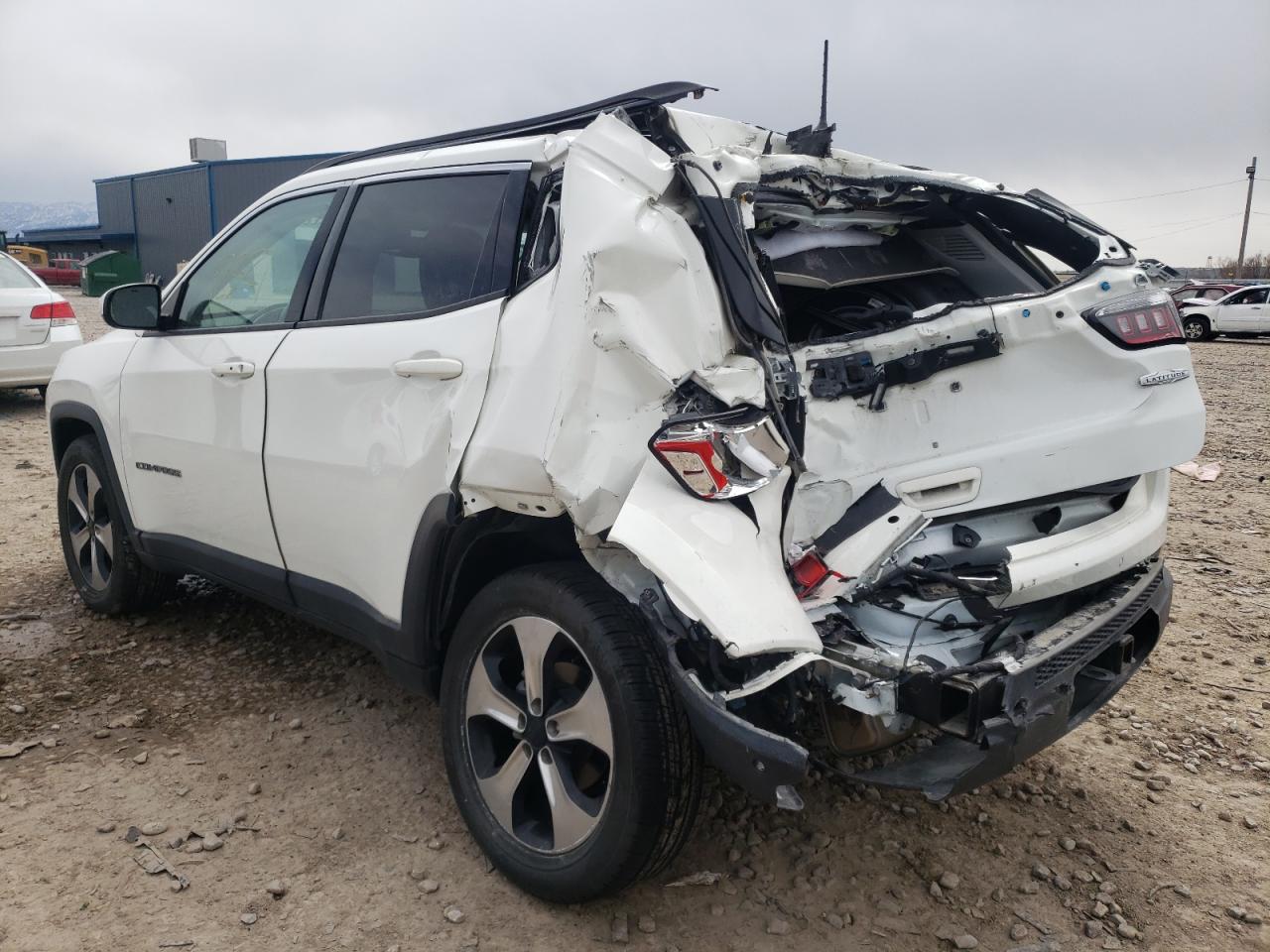 Photo 3 from auction – 2017 JEEP COMPASS LA with VIN 3C4NJCBB4HT652301