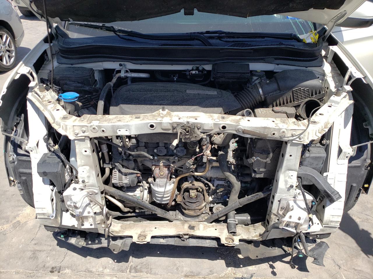 Photo 7 from auction – 2017 HONDA PILOT EXL with VIN 5FNYF5H50HB034757