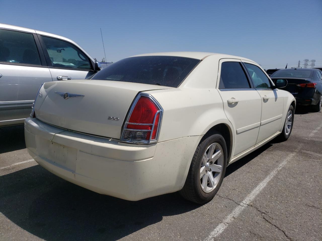 Photo 4 from auction – 2006 CHRYSLER 300 with VIN 2C3KA43R46H505619