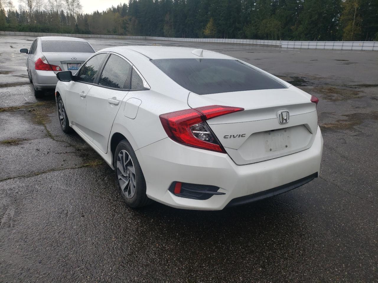 Photo 3 from auction – 2018 HONDA CIVIC EX with VIN 2HGFC2F83JH512697