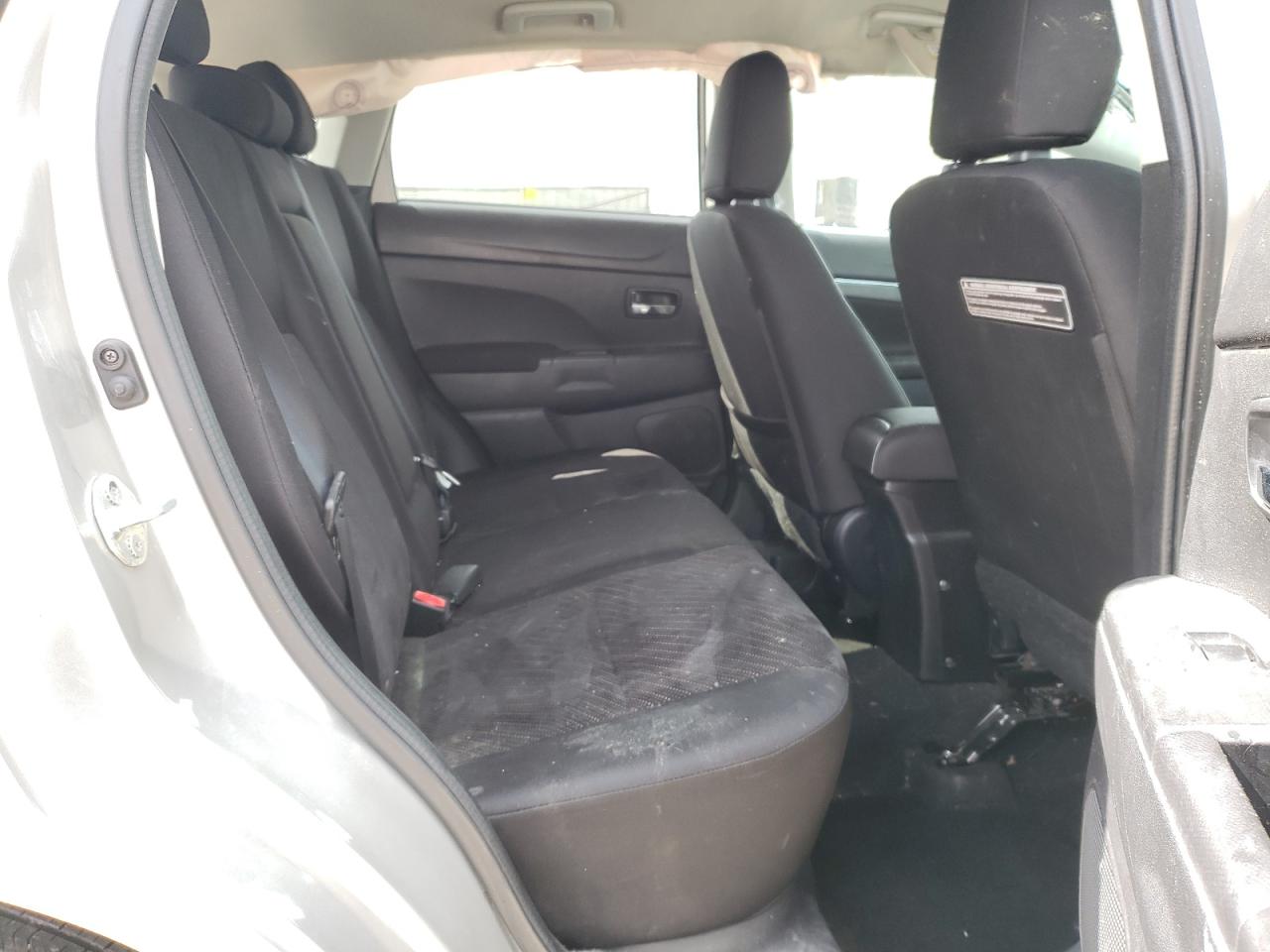 Photo 16 from auction – 2015 MITSUBISHI OUTLANDER with VIN 4A4AP4AU6FE022999