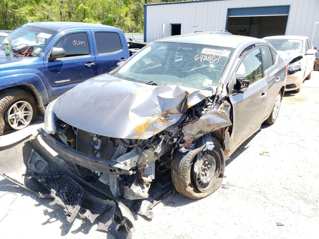 Photo 2 from auction – 2016 NISSAN SENTRA S with VIN 3N1AB7AP1GL642861