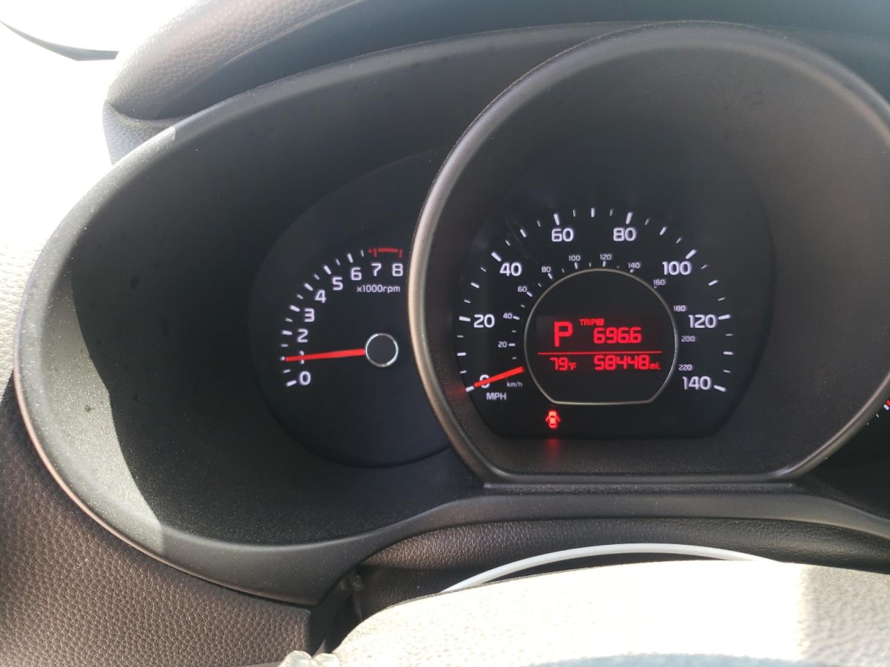 Photo 8 from auction – 2015 KIA SOUL with VIN KNDJN2A24F7782451