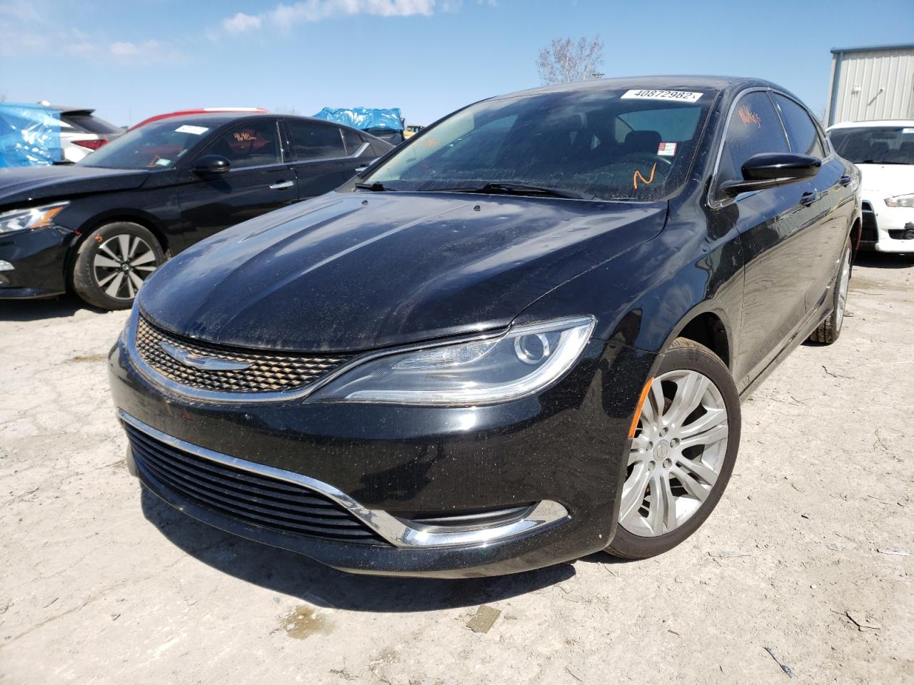 Photo 2 from auction – 2015 CHRYSLER 200 LIMITE with VIN 1C3CCCAB9FN753192