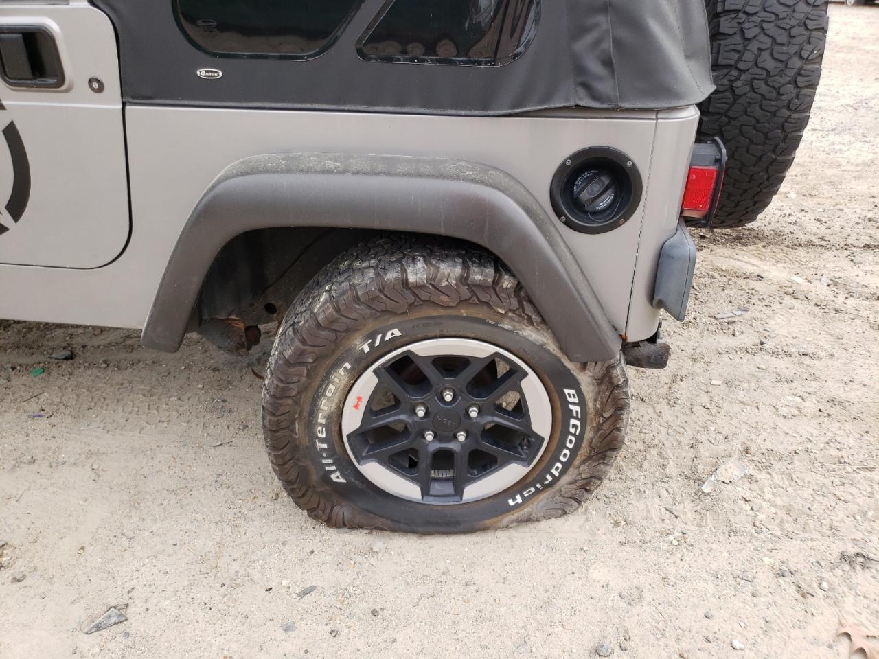 Photo 9 from auction – 2002 JEEP WRANGLER / with VIN 1J4FA39SX2P725719