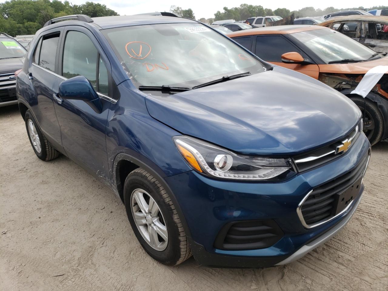 CHEVROLET TRAX 1LT 2019 with VIN 3GNCJLSB2KL243090 - Photo from auction