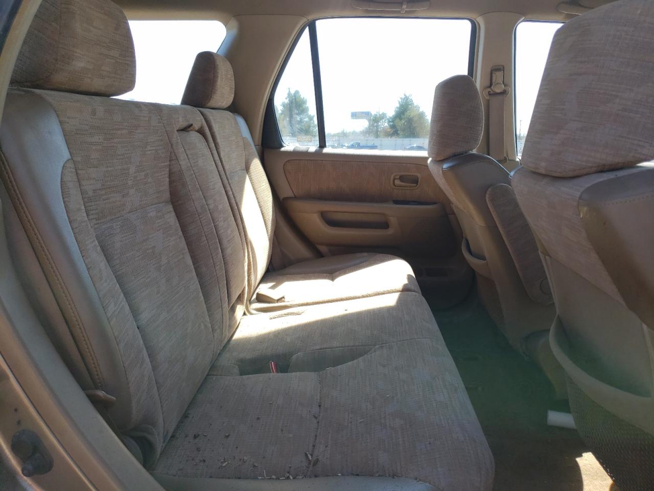 Photo 6 from auction – 2004 HONDA CR-V LX with VIN JHLRD68484C010501