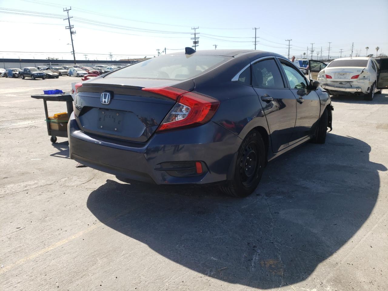 Photo 4 from auction – 2017 HONDA CIVIC EX with VIN 19XFC1F32HE205427