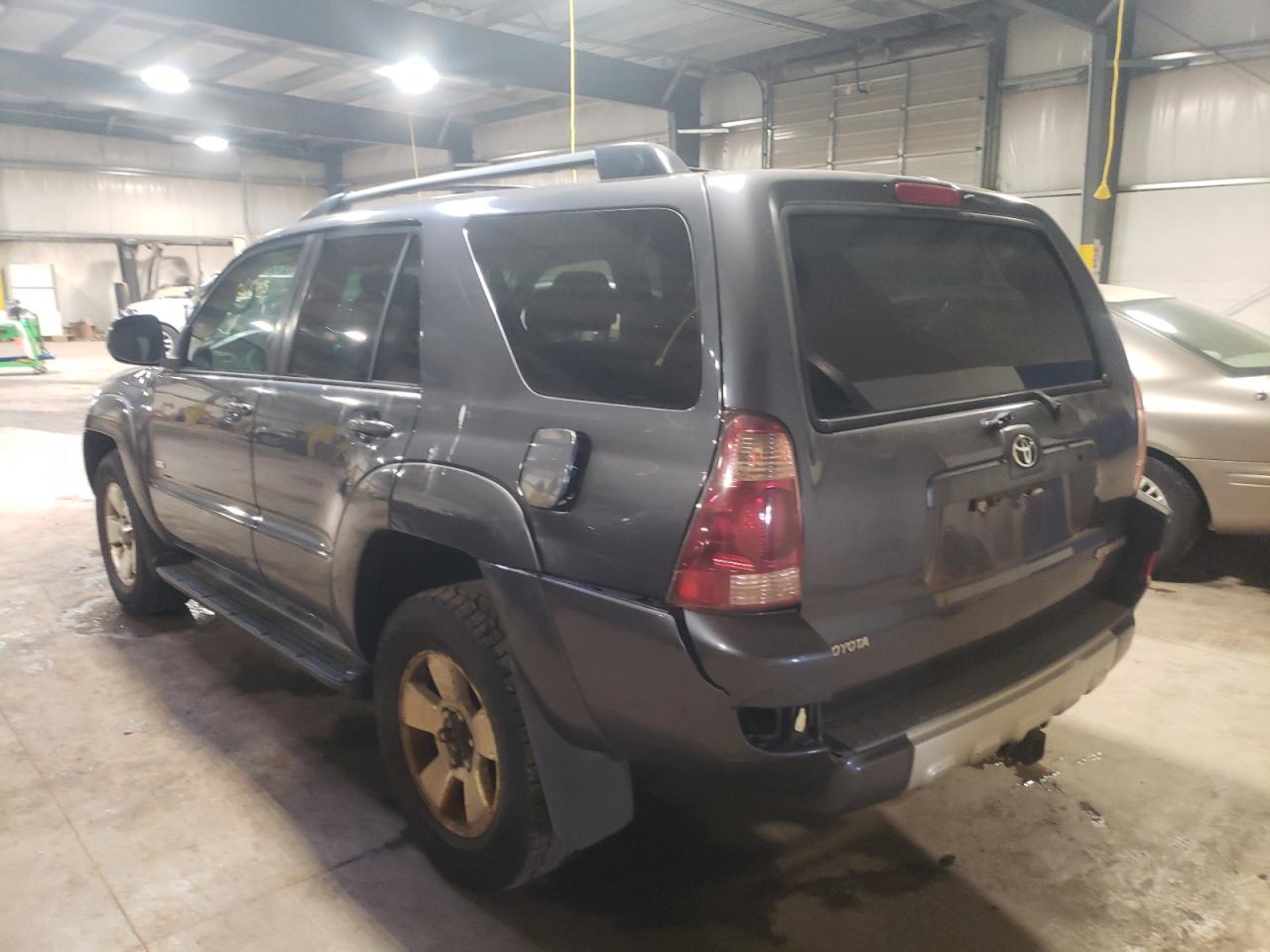 Photo 3 from auction – 2004 TOYOTA 4RUNNER SR with VIN JTEZU14RX40023913