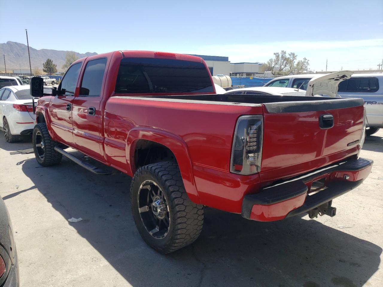 Photo 3 from auction – 2006 CHEVROLET SILVERADO with VIN 1GCHK23216F107148