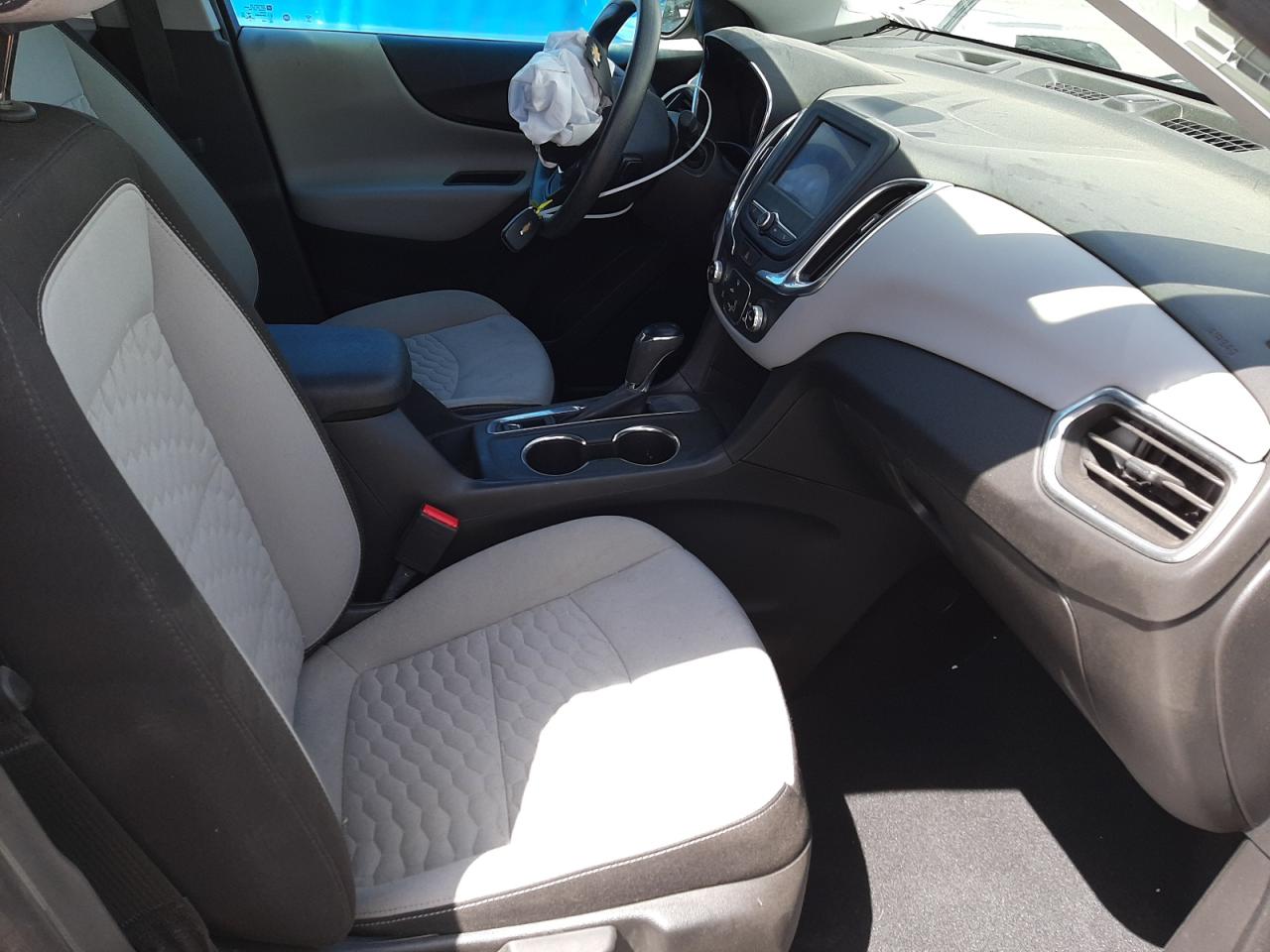 Photo 5 from auction – 2020 CHEVROLET EQUINOX LS with VIN 3GNAXHEV6LS656095
