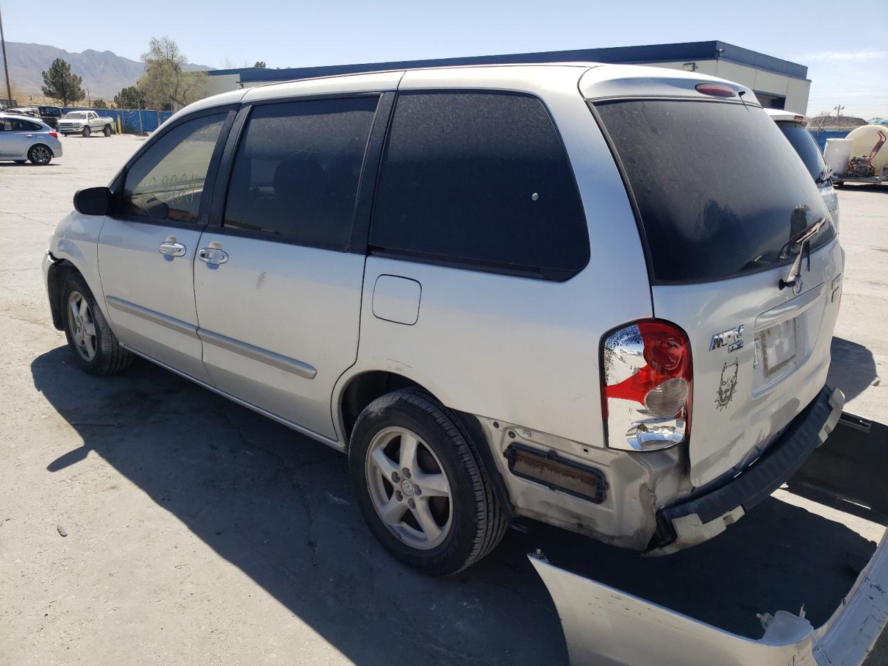 Photo 3 from auction – 2003 MAZDA MPV WAGON with VIN JM3LW28AX30364653