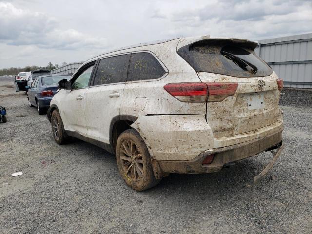 Photo 3 from auction – 2019 TOYOTA HIGHLANDER with VIN 5TDJZRFH4KS715682