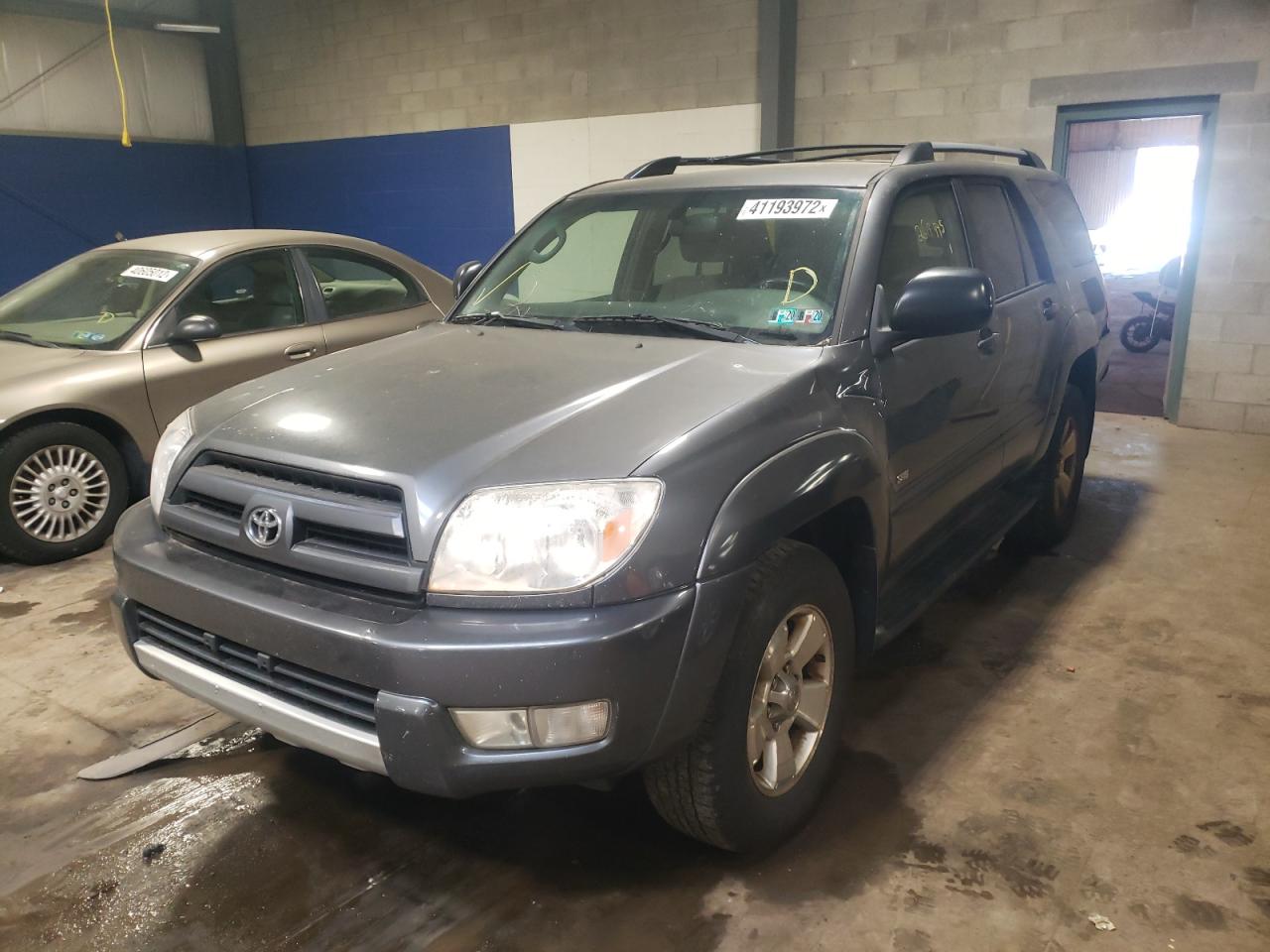Photo 2 from auction – 2004 TOYOTA 4RUNNER SR with VIN JTEZU14RX40023913
